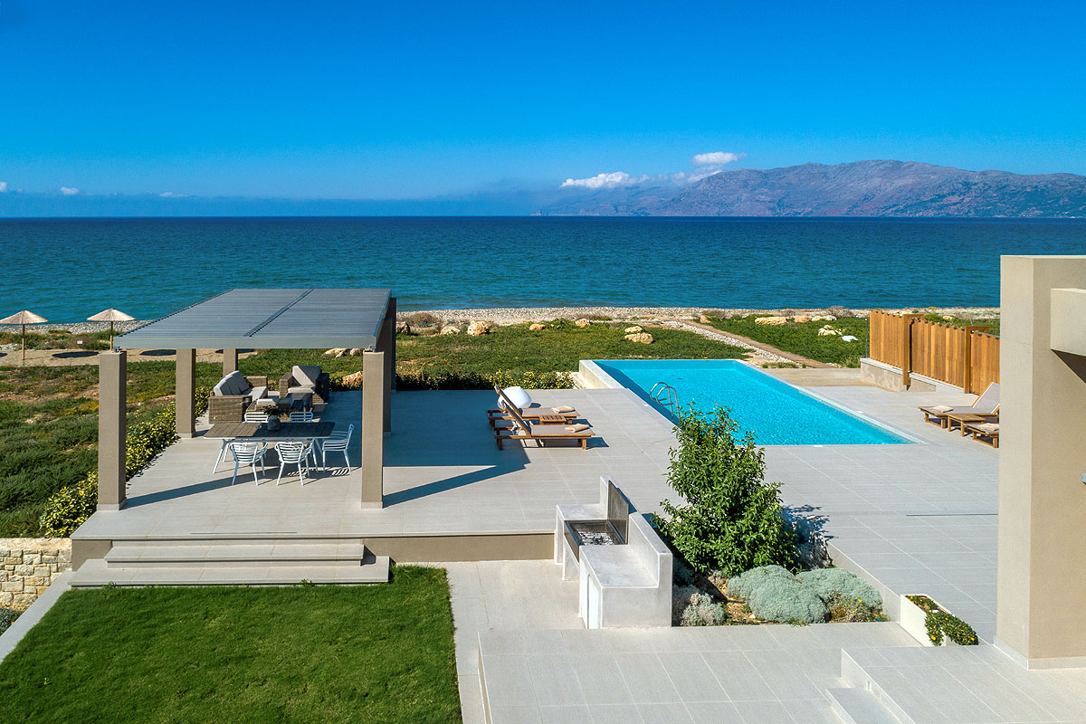 Beachfront Villa Ammos